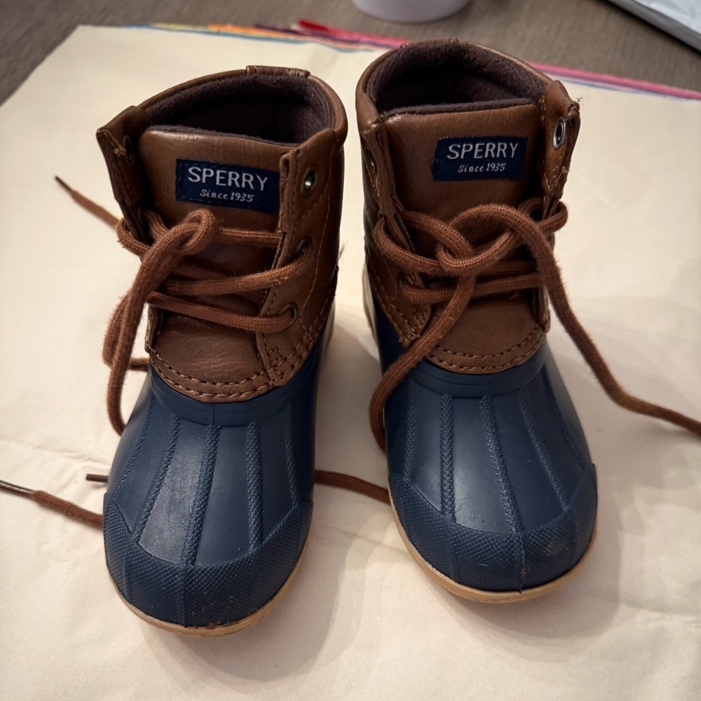 EUC Sperry Kids' Navy and Brown Duck Boots